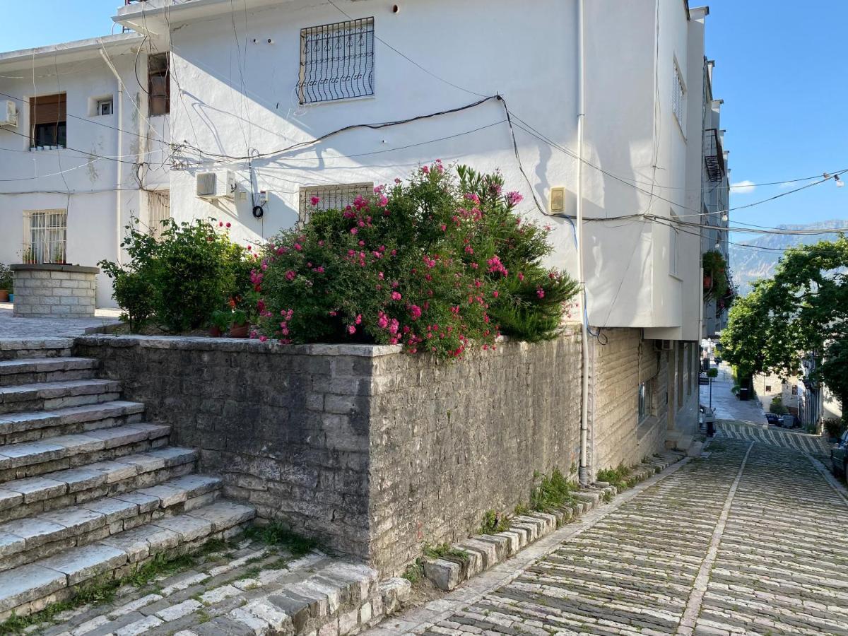 Ballo Apartments Gjirokastër Exterior foto