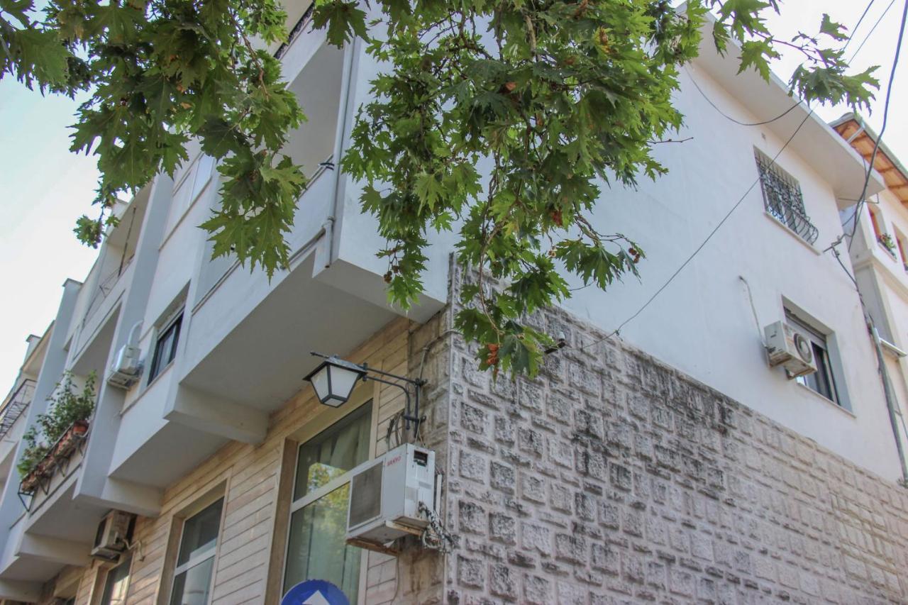Ballo Apartments Gjirokastër Exterior foto
